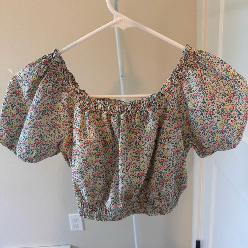 Girls Floral Puff Shoulder Top
